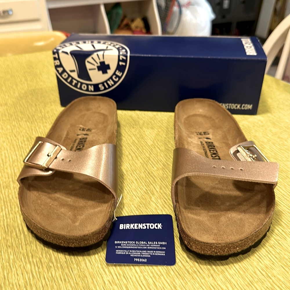 Birkenstock Madrid Sandals Light Copper Color NEW IN BOX size 40 9.5-10